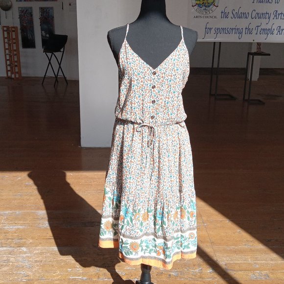 Pretty Garden Dresses & Skirts - Pretty Garden blue and orange floral printed dress